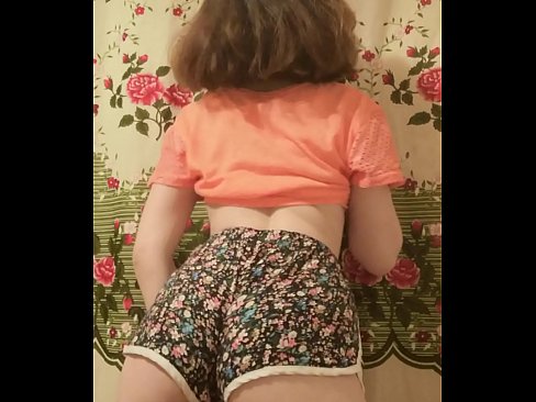 ❤️ Seksual gənc körpə kamera qarşısında şortunu soyundurur Sikişmə bizdə ❌️