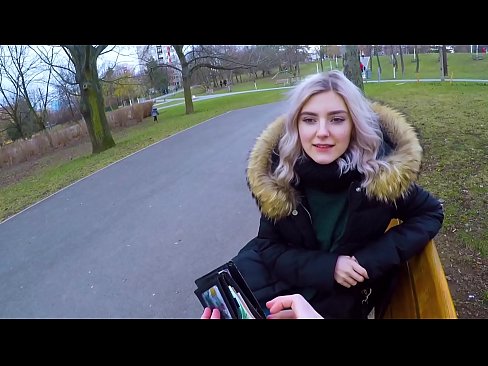❤️ Pul müqabilində bir qəribin isti cumluğunu uddu - parkda Eva Elfie tərəfindən blowjob Sikişmə bizdə ❌️